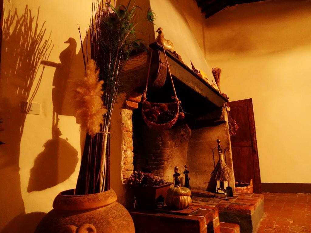 Podere Pievina Delle Corti - Dimora Di Campagna Sinalunga Phòng bức ảnh